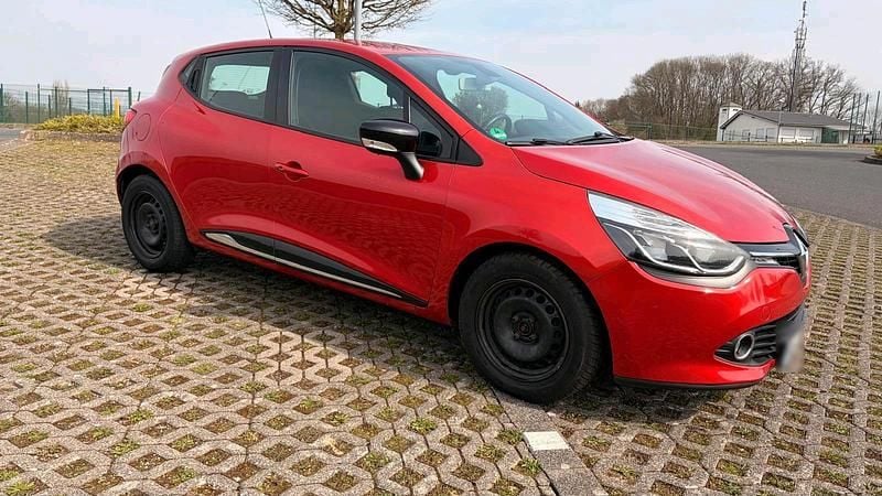 Second-hand Renault Clio 90 CP (66 kW) 2014 Roșu Coupe