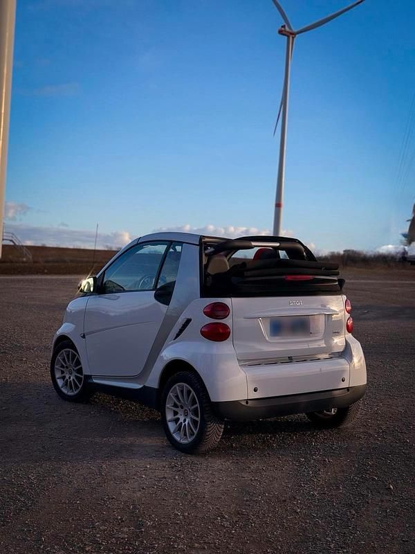 Gebraucht Smart ForTwo Cabrio 71 PS (52 kW) 2010 Weiß Cabrio