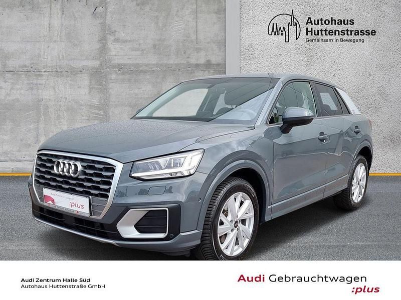 Nanograu metallic Gebraucht 2020 Audi Q2 Sport SUV | 22.920 € (Fairer Preis) - Bild 1/4
