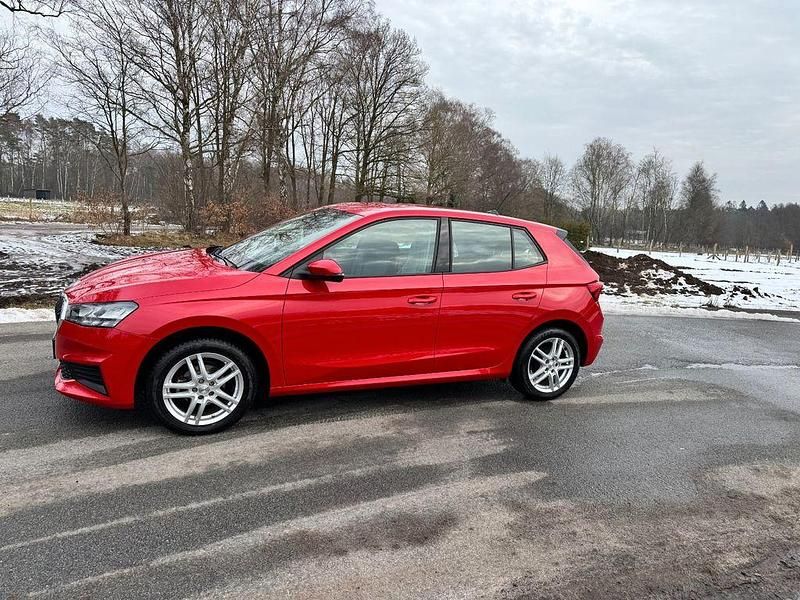 Gebraucht Skoda Fabia Active 65 PS (47 kW) 2023 Rot Kleinwagen