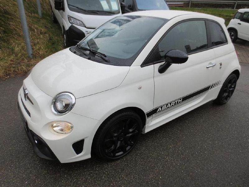 Gebraucht Abarth 595 Basis 145 PS (106 kW) 2021 Weiß Limousine