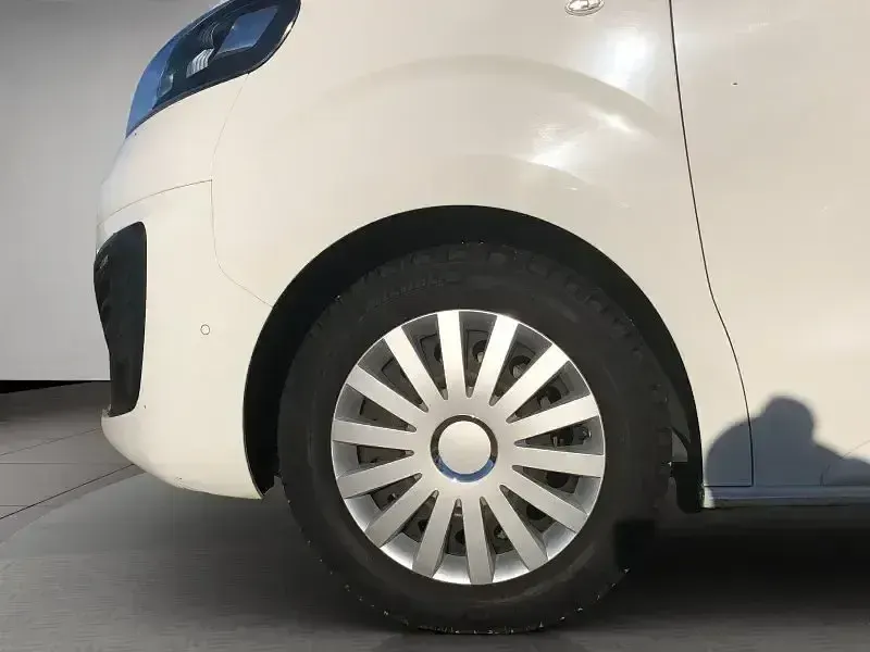 Gebraucht Opel Vivaro-e Combi Elegance 144 PS (105 kW) 2022 Weiss Van / Kleinbus