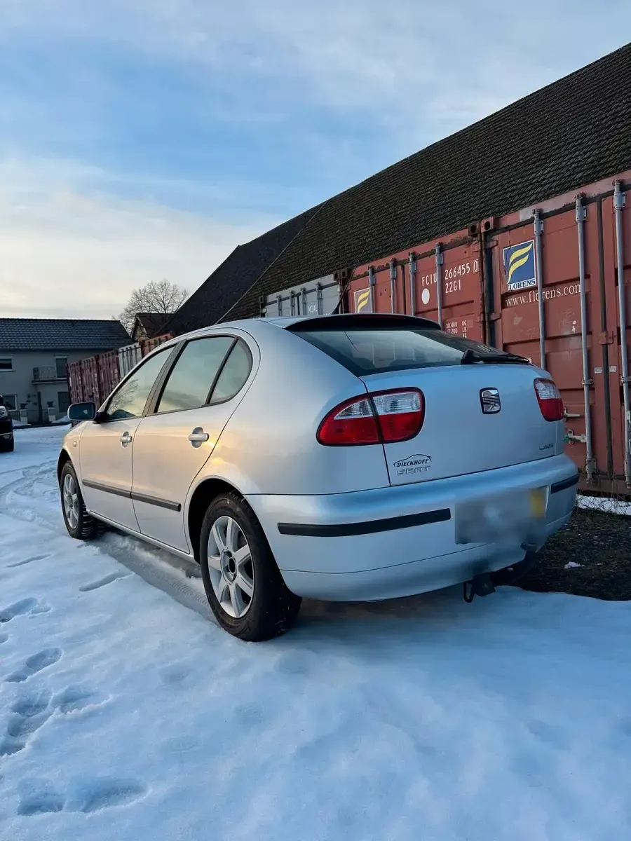 Gebraucht Seat Leon 105 PS (77 kW) 2003 Silber Kleinwagen
