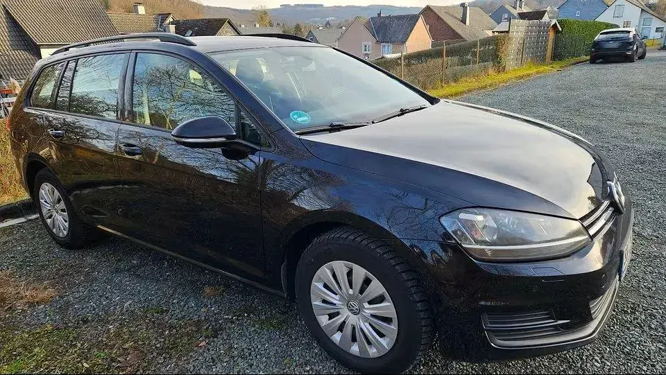Gebraucht VW Golf VII Trendline 110 PS (80 kW) 2016 Kombi