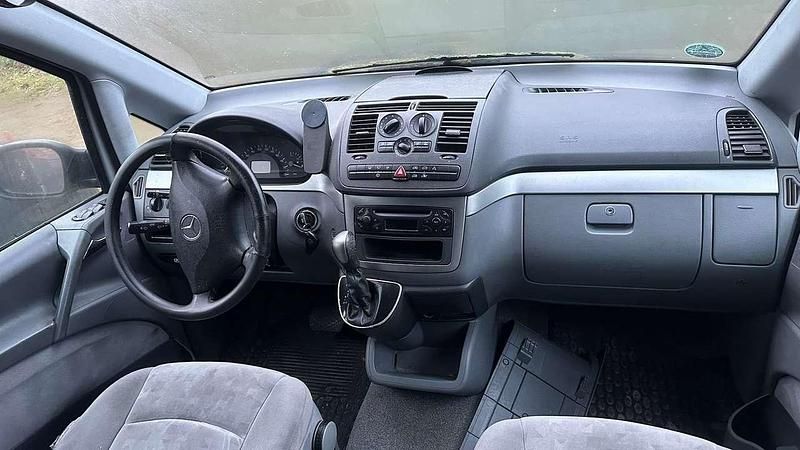 Gebraucht Mercedes Viano 150 PS (110 kW) 2005 Brillantsilber metallic Van / Kleinbus