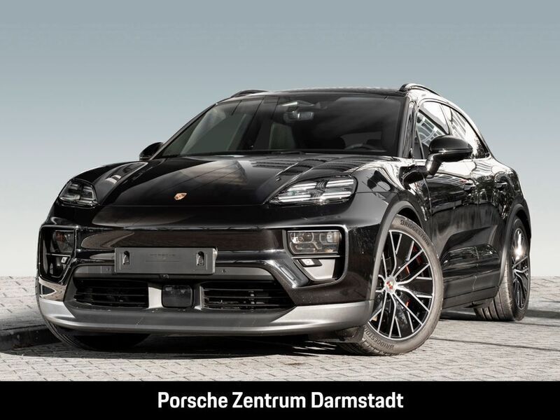 Tiefschwarzmetallic Gebraucht 2024 Porsche Macan SUV | 106.777 € (Teuer) - Bild 1/4
