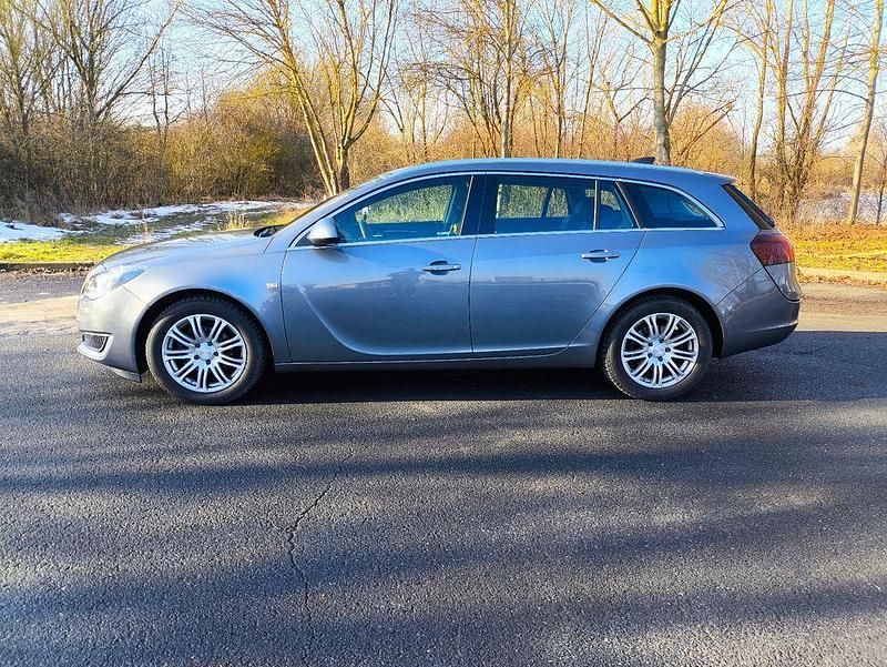 Gebraucht Opel Insignia 136 PS (100 kW) 2015 Grau Kombi