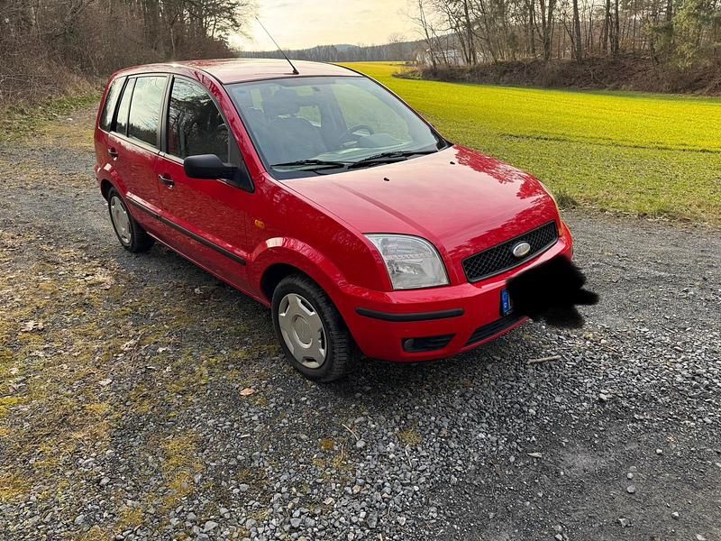 Gebraucht Ford Fusion 101 PS (74 kW) 2003 Rot Limousine