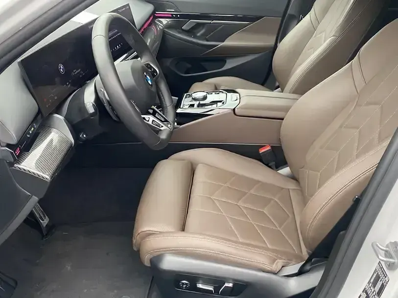 Second-hand BMW 520 M Sport 190 CP (139 kW) 2024 Alb Break