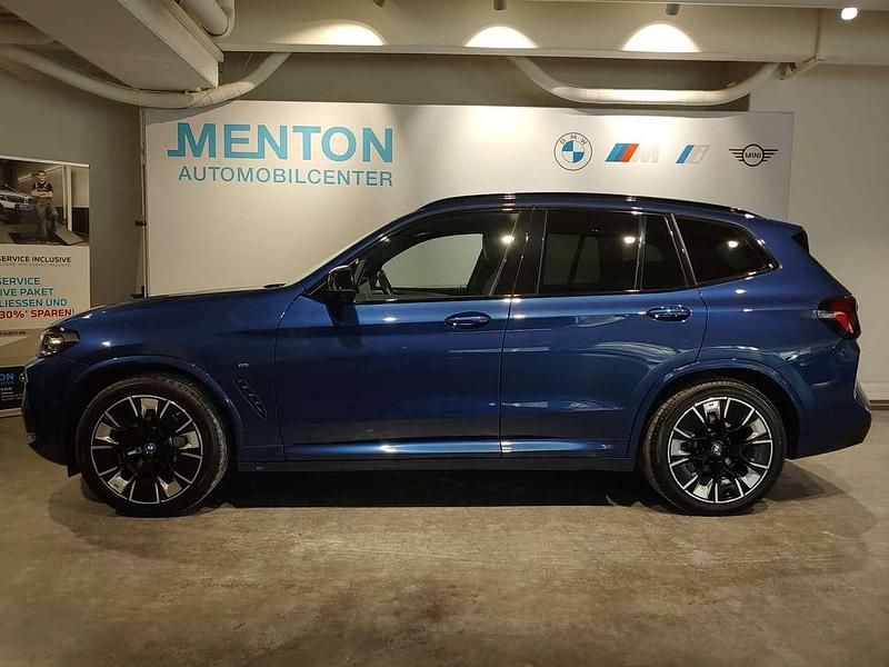 Gebraucht BMW iX3 Impressive 210 kW (286 PS) 2022 Phytonicblau SUV