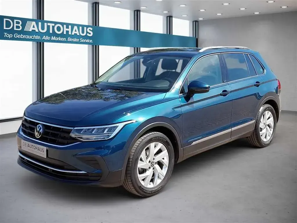 Gebraucht VW Tiguan Active 131 PS (96 kW) 2023 SUV