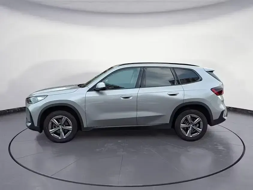 Używany BMW X1 Efficient Dynamics 136 KM (100 kW) 2024 Srebrny SUV