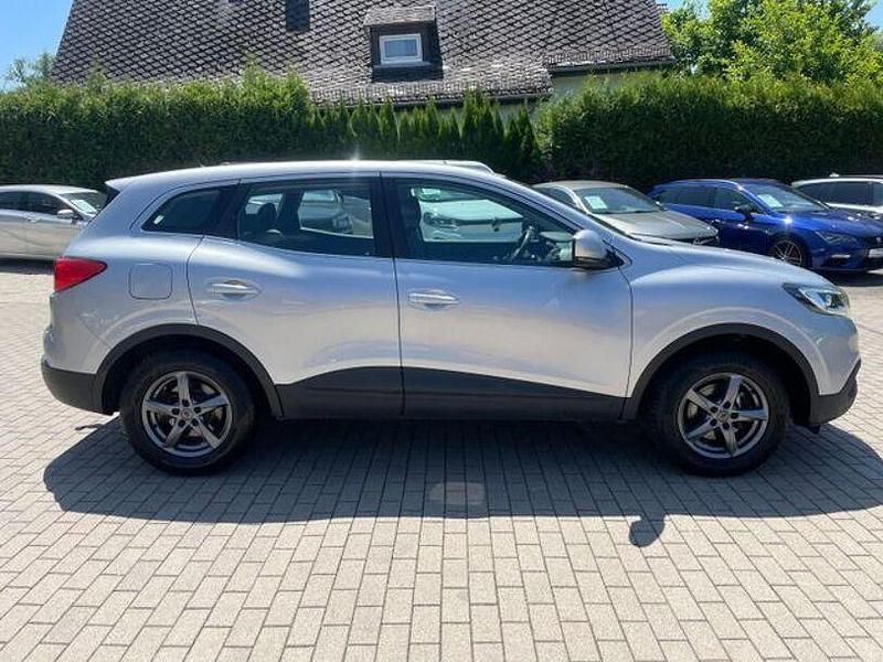 Gebraucht Renault Kadjar Life 131 PS (96 kW) 2016 Grau SUV