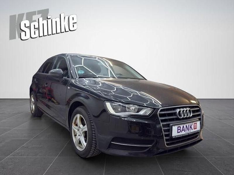 Gebraucht Audi A3 Attraction 110 PS (80 kW) 2015 Schwarz Kombi