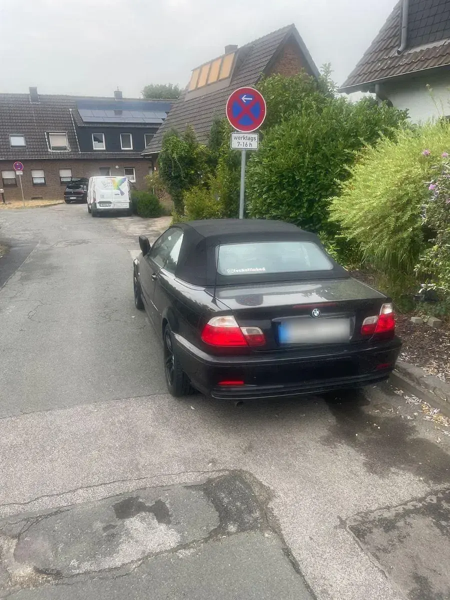 Gebraucht BMW 318 143 PS (105 kW) 2002 Schwarz Cabrio