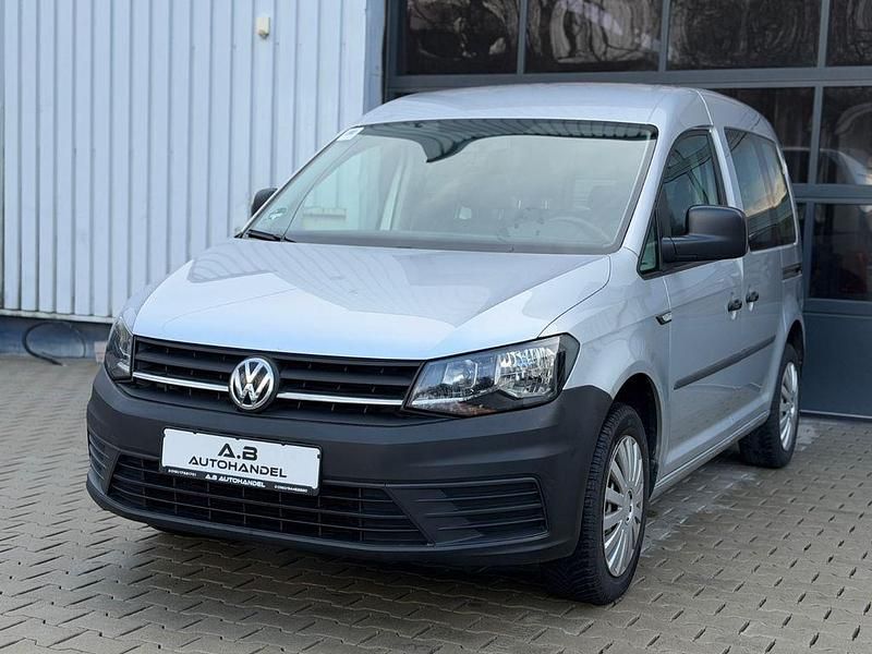 Usata VW Caddy 150 CV (110 kW) 2018 Argento Monovolume