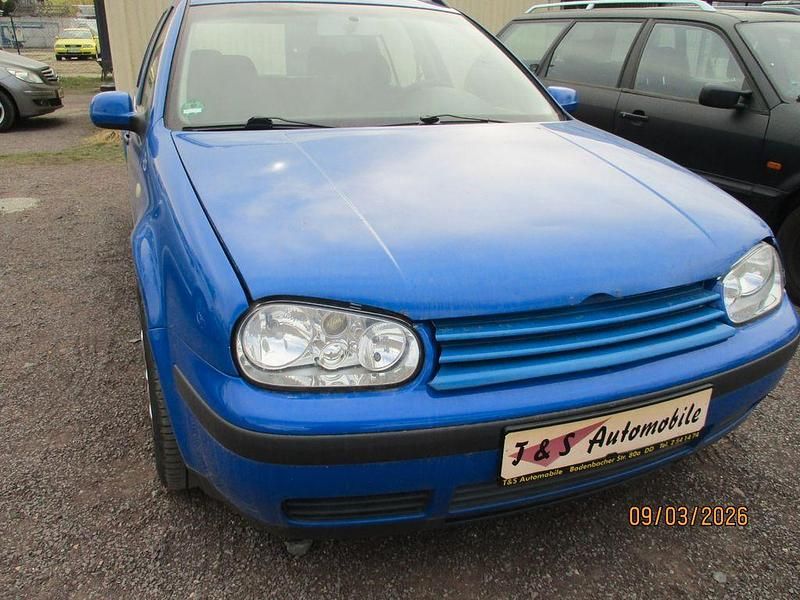 Gebraucht VW Golf IV Comfortline 116 PS (85 kW) 1999 Blau Kombi