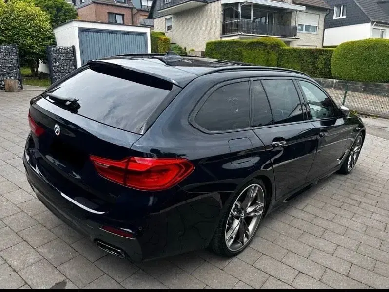 Gebraucht BMW M550 Performance 400 PS (294 kW) 2018 Schwarz Limousine