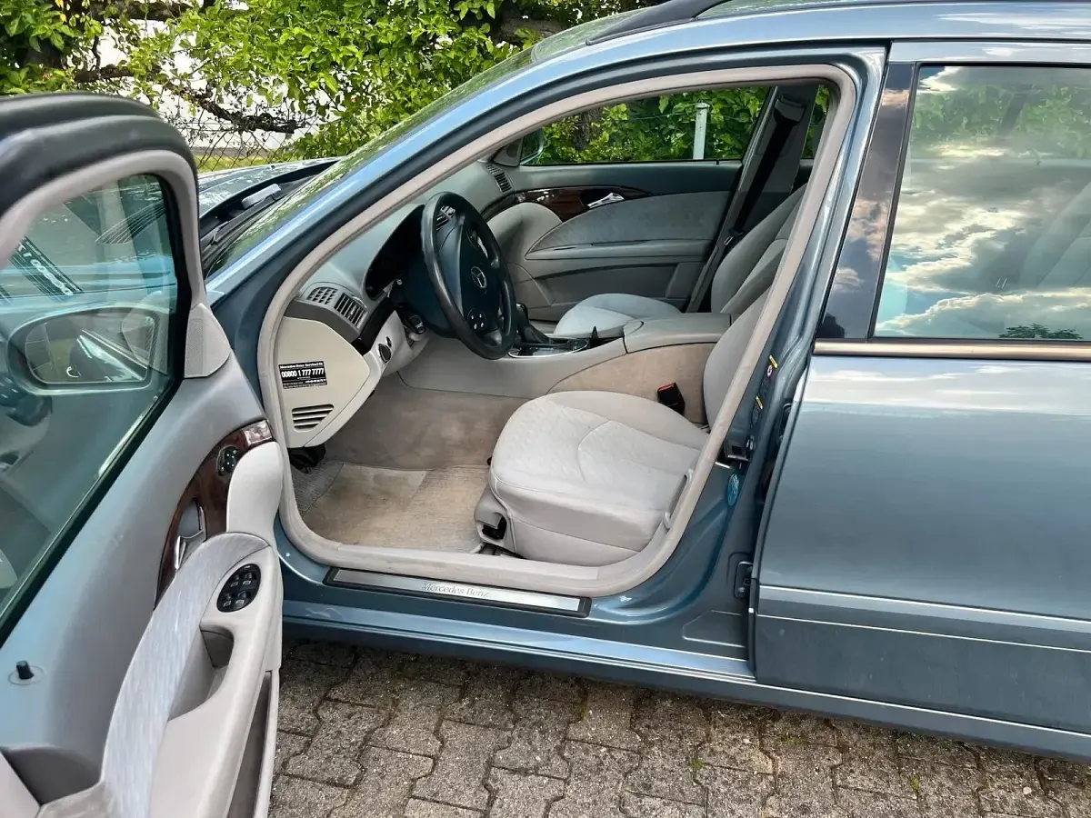 Gebraucht Mercedes E320 Elegance 224 PS (164 kW) 2006 Kombi