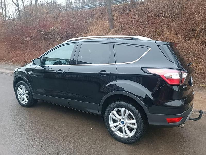 Gebraucht Ford Kuga Cool & Connect 120 PS (88 kW) 2017 Schwarz SUV