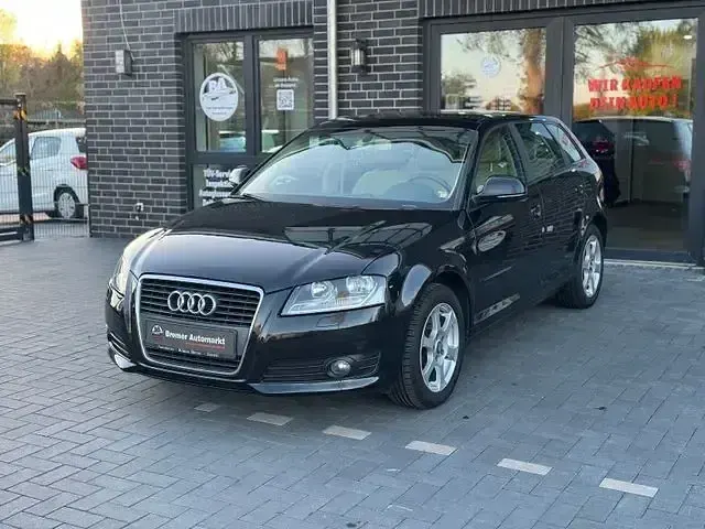 Używany Audi A3 Ambiente 125 KM (91 kW) 2010 Czarny Hatchback