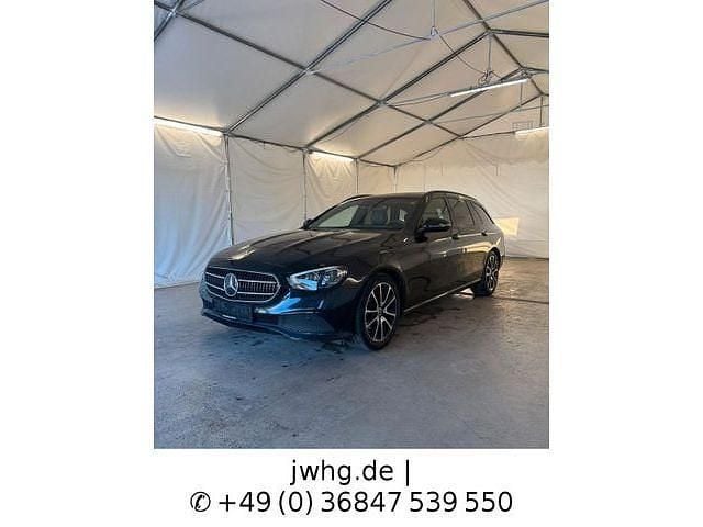 Gebraucht 2021 Mercedes E220 Night Kombi | 25.990 € (Guter Preis) - Bild 1/4