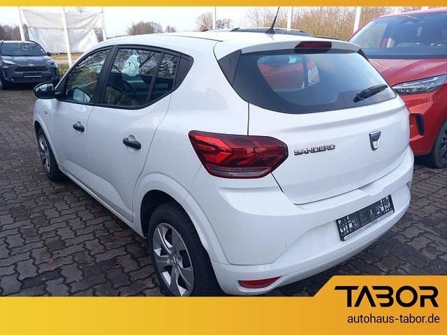 Gebraucht Dacia Sandero Essentiel 101 PS (74 kW) 2022 Weiss Kleinwagen
