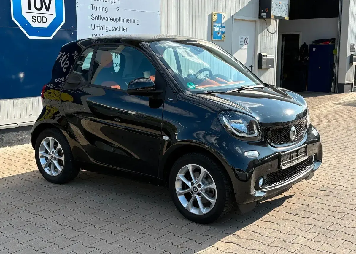 Gebraucht Smart ForTwo Coupé 71 PS (52 kW) 2015 Schwarz Coupé