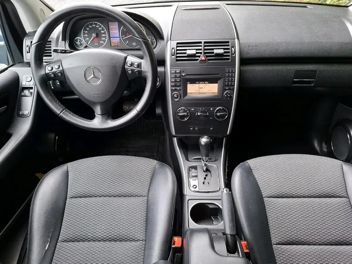 Gebraucht Mercedes A170 116 PS (85 kW) 2009 Blau Kleinwagen
