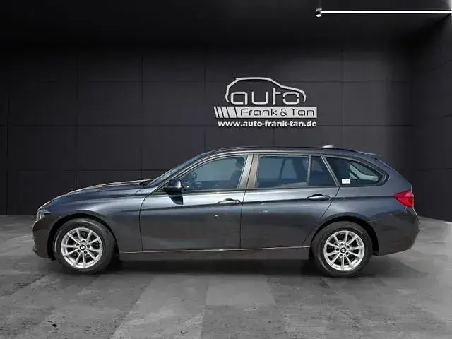 Gebraucht BMW 316 Advantage 140 PS (102 kW) 2019 Grau Kombi