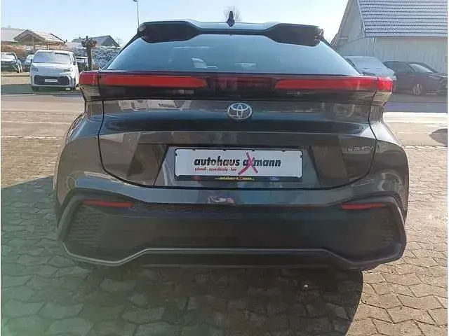 Neu Toyota C-HR 223 PS (164 kW) 2025 SUV