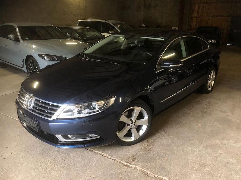 Blau Gebraucht 2014 VW Passat Limousine | 12.750 € (Fairer Preis) - Bild 1/4