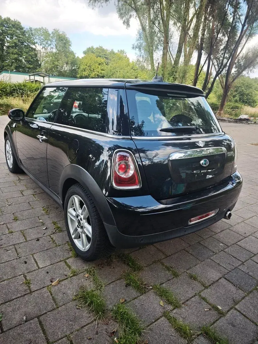 Gebraucht Mini Cooper D 118 PS (86 kW) 2011 Schwarz Kleinwagen