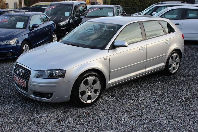 Silber Gebraucht 2006 Audi A3 Sport Limousine | 5.970 € (Etwas zu teuer) - Bild 1/4