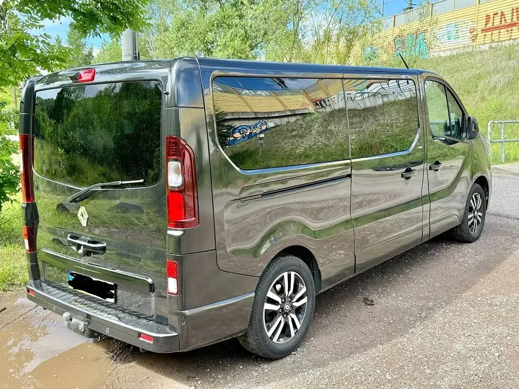 Gebraucht Renault Trafic 170 PS (125 kW) 2024 Schwarz Van / Kleinbus