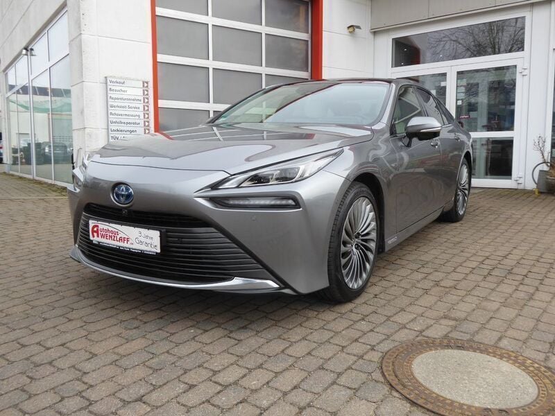 Palladiumsilber Gebraucht 2021 Toyota Mirai Advance Limousine | 34.900 € - Bild 1/4