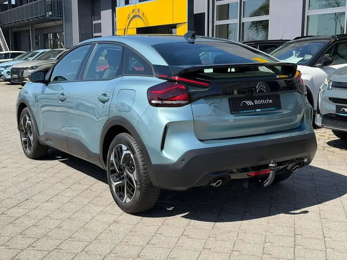 Gebraucht Citroën C4 Feel 131 PS (96 kW) 2023 Blau SUV