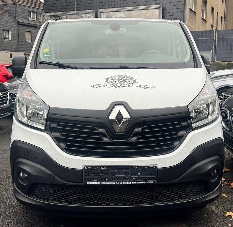 Gebraucht Renault Trafic Expression 125 PS (91 kW) 2017 Van / Kleinbus