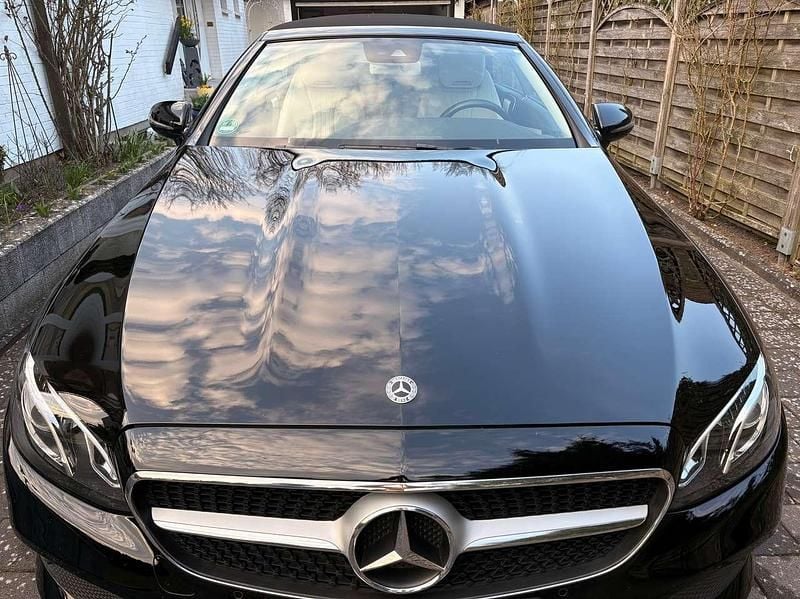 Gebraucht Mercedes E400 Avantgarde 340 PS (250 kW) 2019 Schwarz Cabrio
