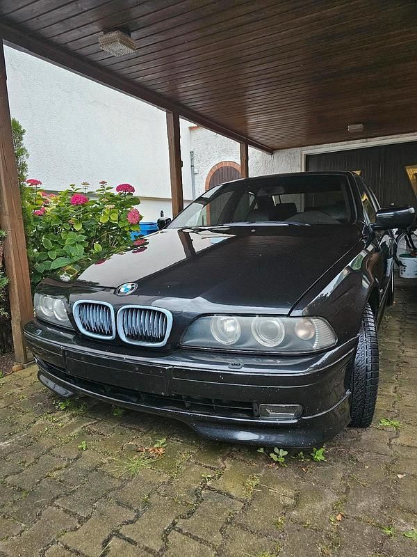 Schwarz Gebraucht 1999 BMW 540 Limousine | 7.999 € (Superpreis) - Bild 1/4