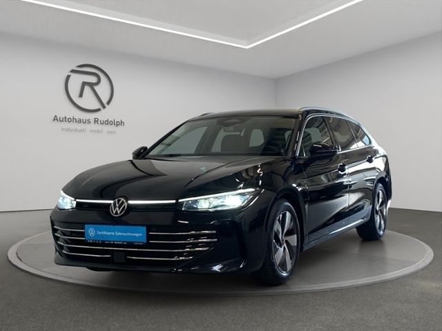 Gebraucht VW Passat Elegance 150 PS (110 kW) 2024 Grenadillschwarz metallic (metallic) Kombi