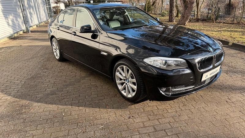 Gebraucht BMW 525 218 PS (160 kW) 2012 Schwarz Limousine