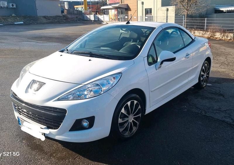 Weiß Gebraucht 2014 Peugeot 207 CC Active Cabrio | 4.600 € (Guter Preis) - Bild 1/4