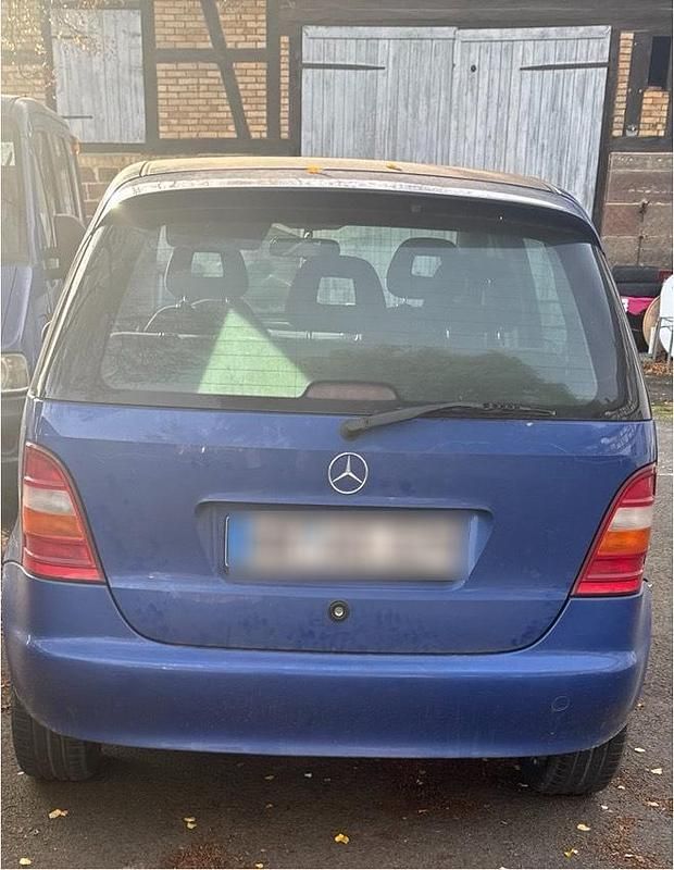 Blau Gebraucht 1999 Mercedes A140 Kombi | 1.500 € (Etwas zu teuer) - Bild 1/3