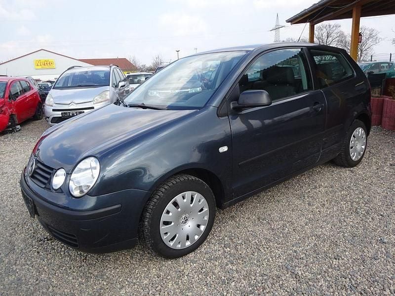 Gebraucht VW Polo Comfortline 64 PS (47 kW) 2002 Grau Limousine