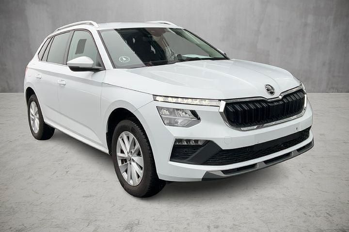 Gebraucht Skoda Kamiq Selection 116 PS (85 kW) 2025 Moonweiß (metallic) SUV