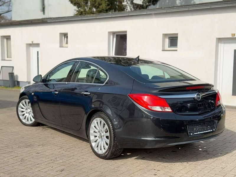 Gebraucht Opel Insignia 160 PS (117 kW) 2012 Graphitschwarz/carbon flash/mi Limousine