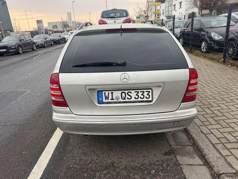 Gebraucht Mercedes C180 143 PS (105 kW) 2004 Silber Kombi