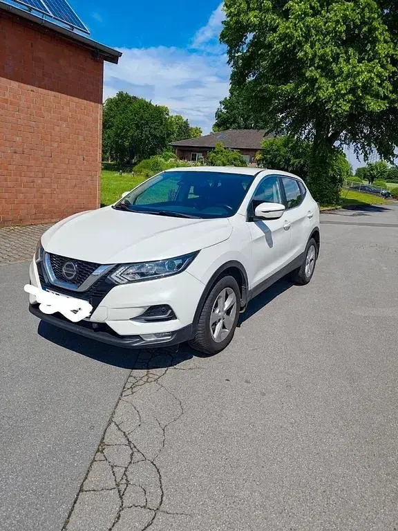 Gebraucht Nissan Qashqai Tekna 116 PS (85 kW) 2019 Weiß SUV