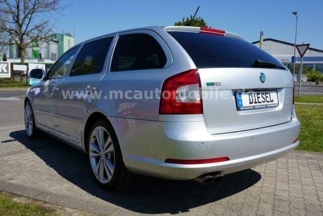 Gebraucht Skoda Octavia RS 170 PS (125 kW) 2012 Silber metallic Kombi